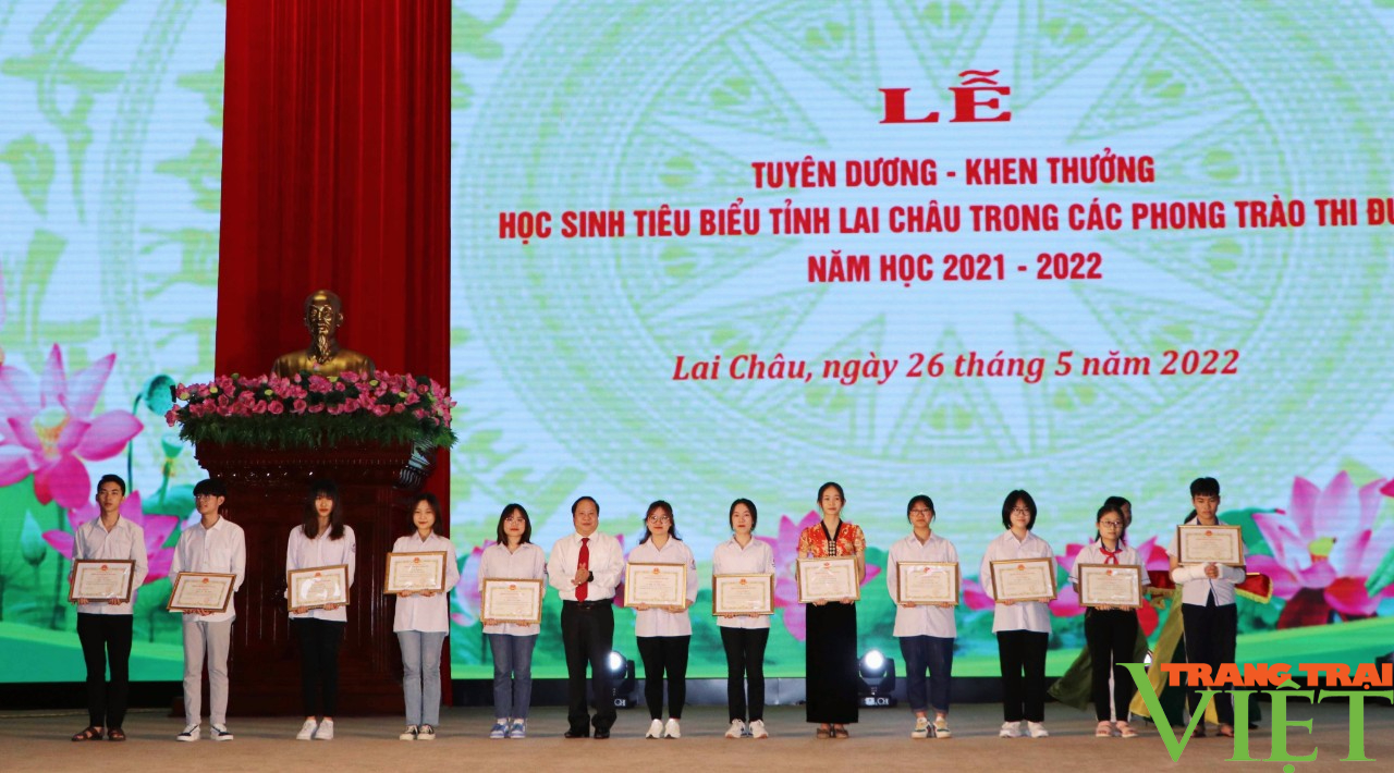 Lai Châu: Tuyên dương 190 học sinh tiêu biểu trong các phong trào thi đua - Ảnh 1.