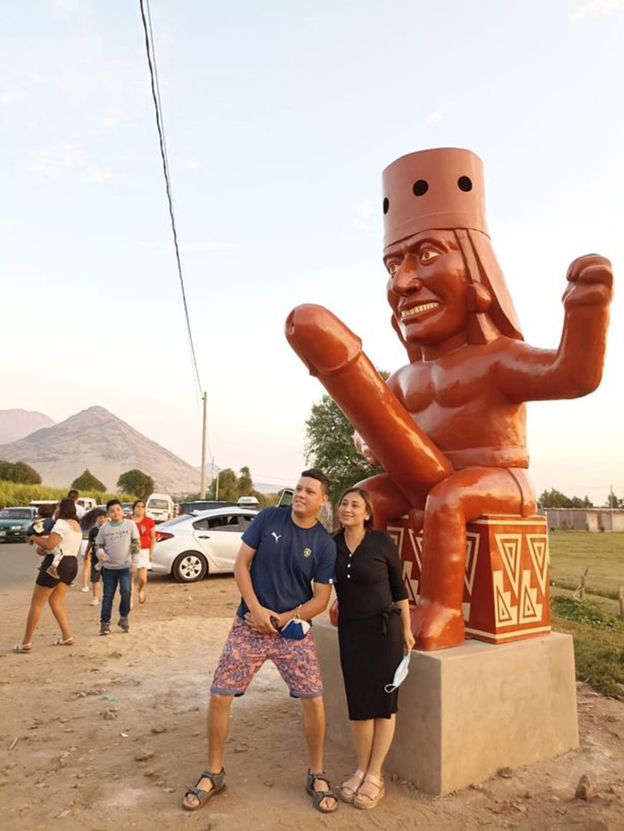 Peru: Tượng “nhạy cảm” thu hút khách du lịch cho địa phương - Ảnh 4.