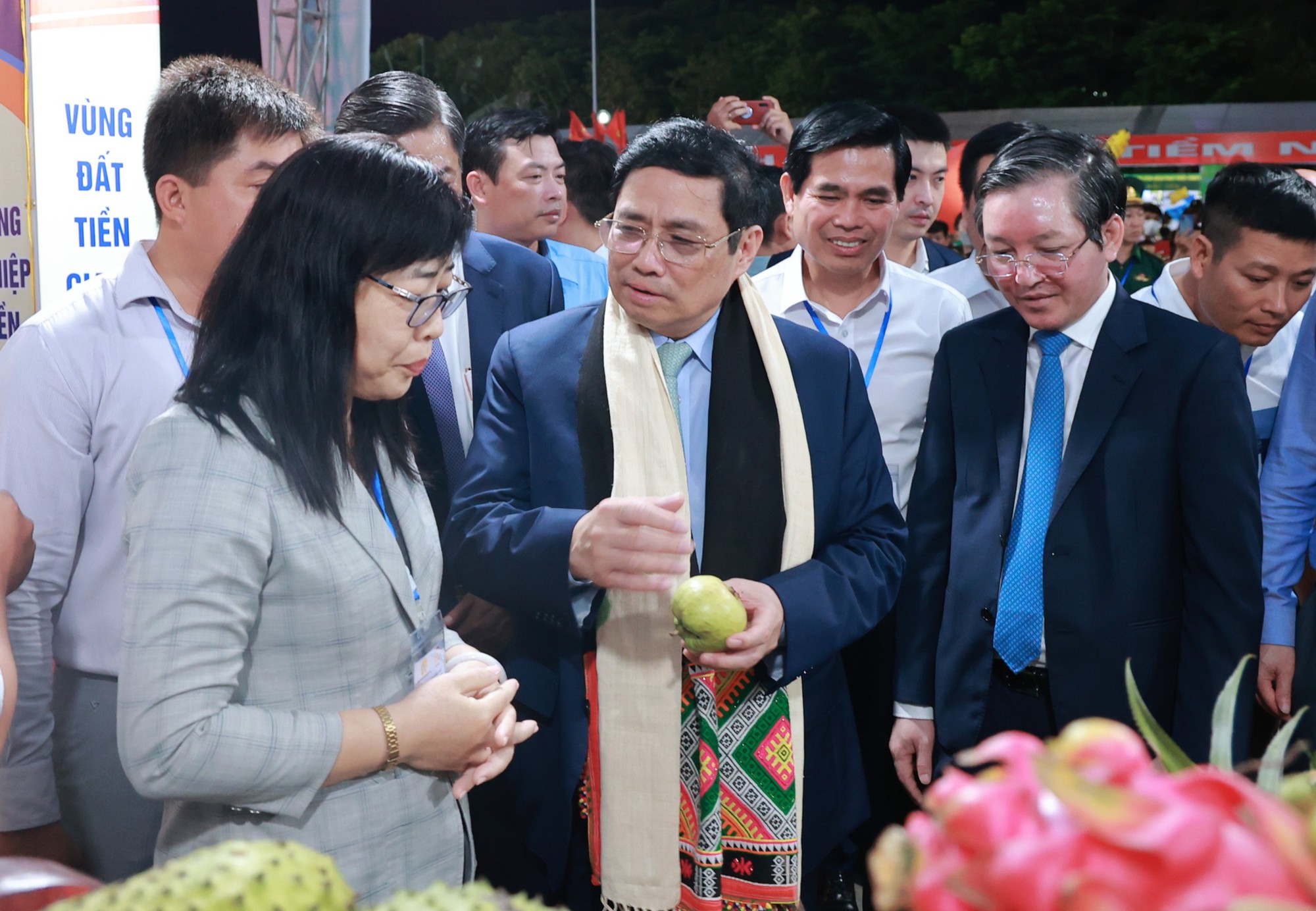 Thủ tướng Phạm Minh Chính: Sơn La là điểm sáng về phát triển cây ăn trái - Ảnh 3.