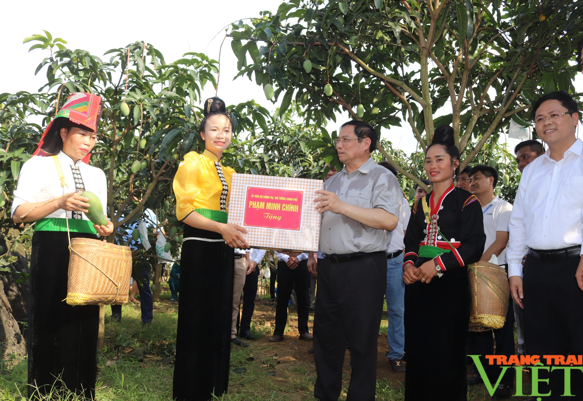 Thủ tướng Phạm Minh Chính chỉ ra 6 vấn đề cần hỗ trợ nông dân trong sản xuất nông nghiệp ở Sơn La - Ảnh 4.
