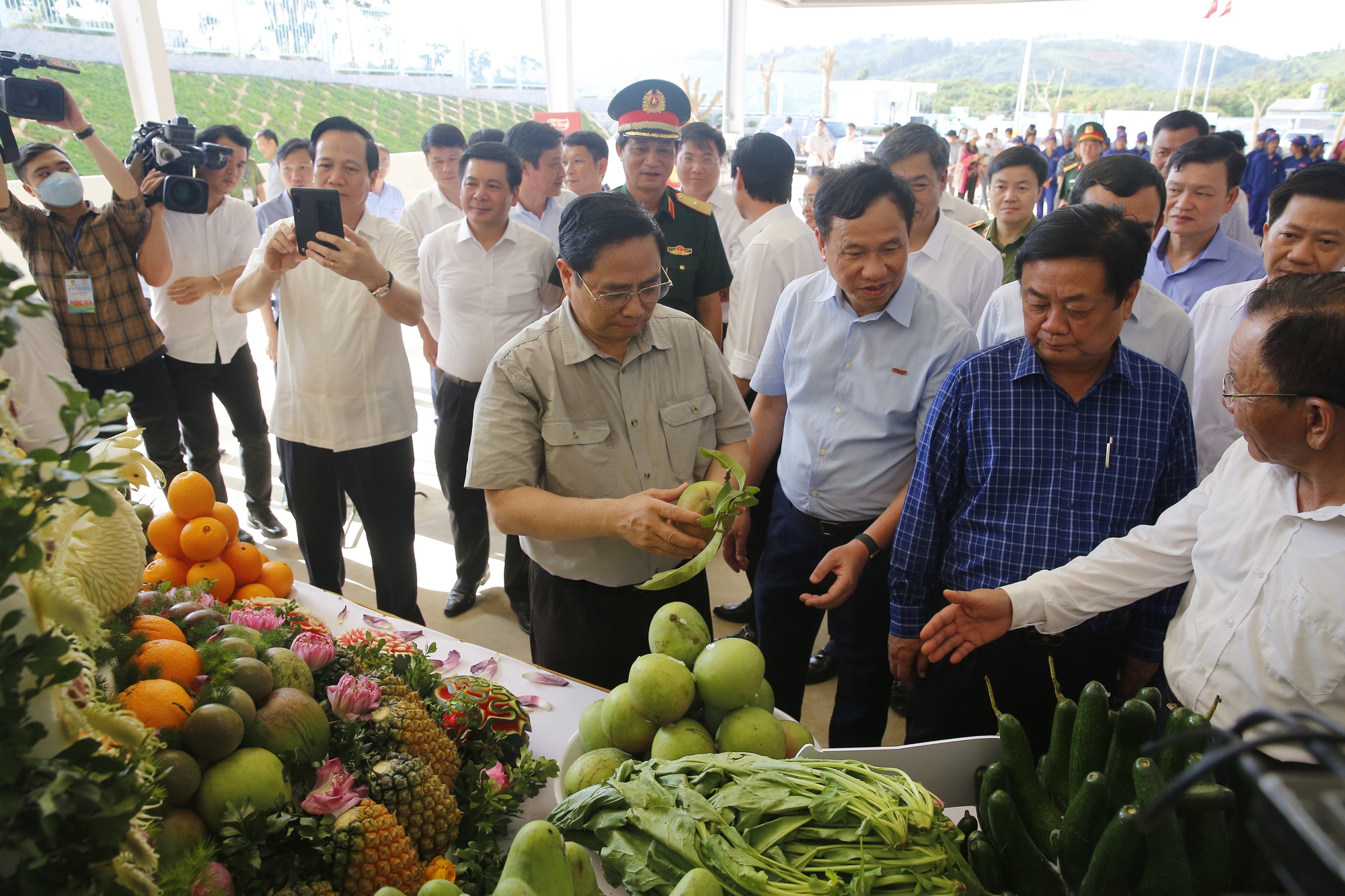 Thủ tướng: Sơn La thực hiện đồng bộ 5 giải pháp để đưa nông sản cất cánh - Ảnh 5.