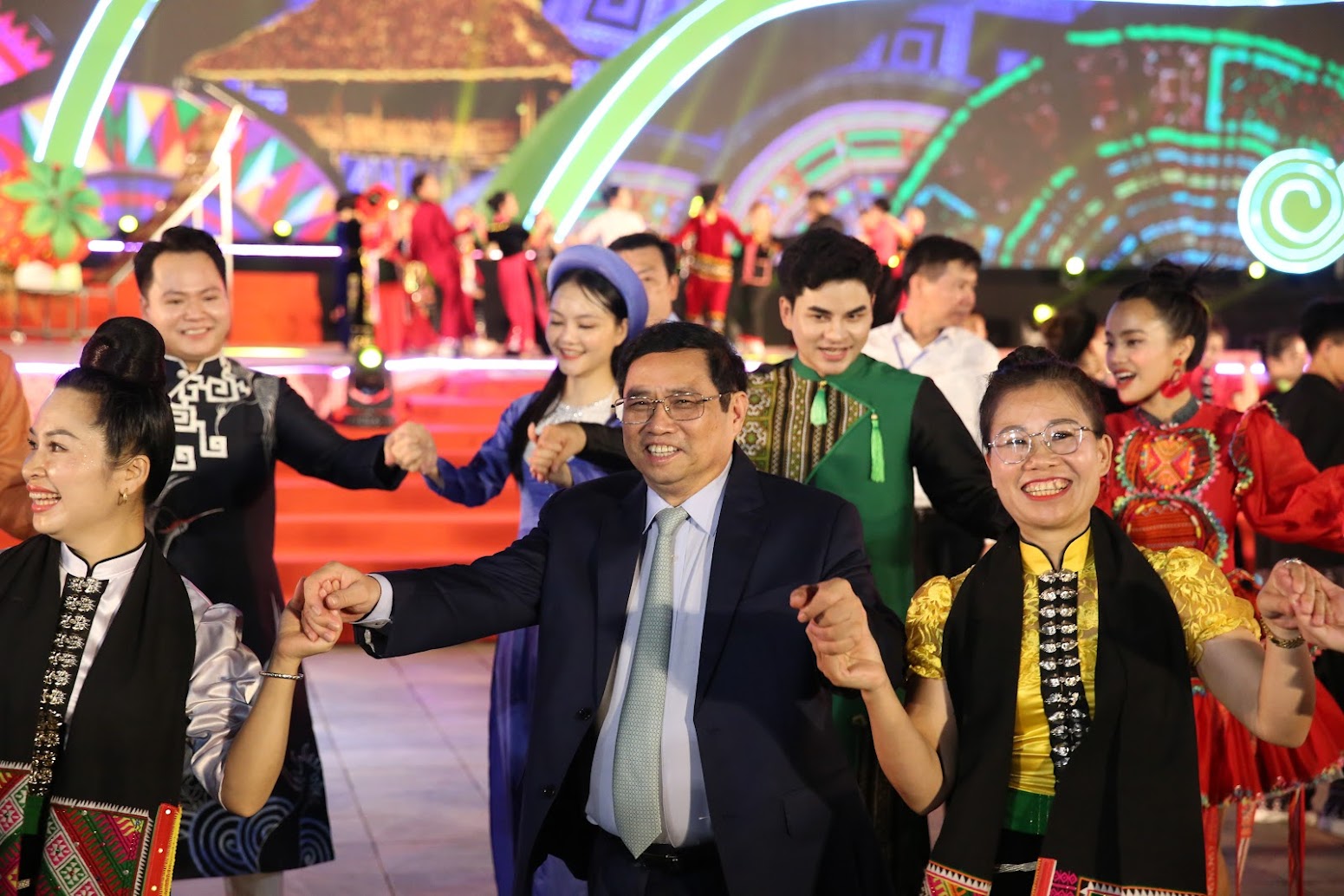 Thủ tướng Chính phủ Phạm Minh Chính dự lễ khai mạc Festival trái cây và sản phẩm OCOP năm 2022 - Ảnh 6.