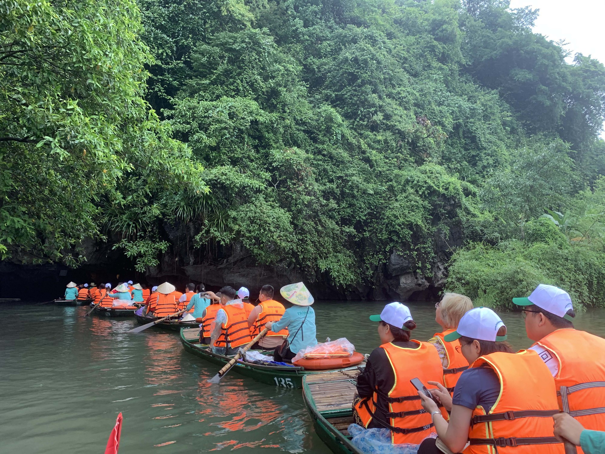 Quy định thông thoáng, nhưng lý do nào khiến khách quốc tế đến Việt Nam vẫn &quot;nhỏ giọt&quot; - Ảnh 7.