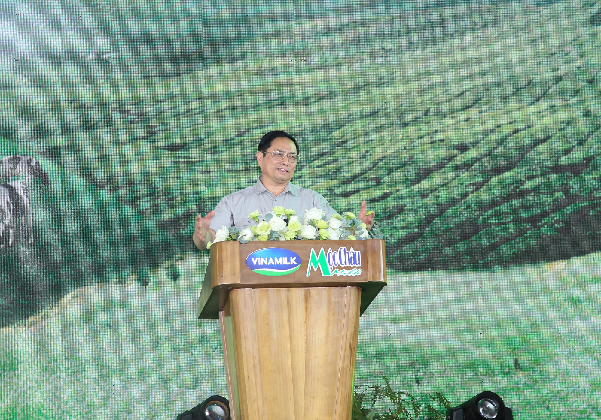 Thủ tướng Phạm Minh Chính dự Lễ khởi công Dự án Tổ hợp thiên đường sữa Mộc Châu - Ảnh 5.