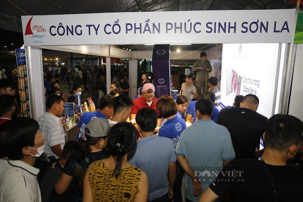 Khoảnh khắc ấn tượng tại Lễ khai mạc Festival trái cây và sản phẩm OCOP năm 2022 - Ảnh 19.