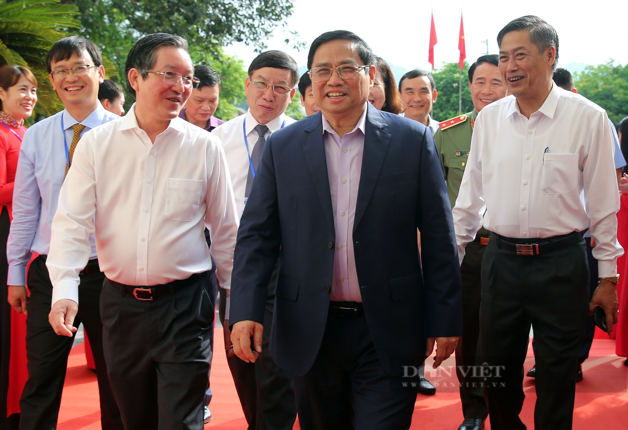 Hình ảnh Thủ tướng tham dự Hội nghị đối thoại với nông dân Việt Nam lần thứ 4 - Ảnh 3.