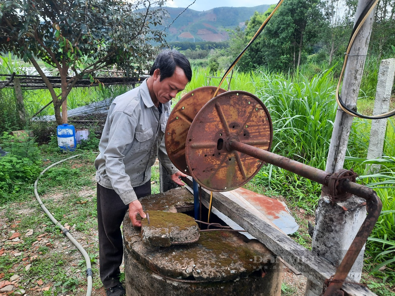 Kon Tum: Dự án cấp nước sạch trăm tỷ liên tục chậm tiến độ, hàng ngàn người dân &quot;khát&quot; nước - Ảnh 2.