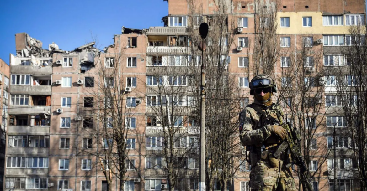 Mỹ tố Moscow muốn sáp nhập 2 tỉnh miền Đông Ukraine, đại tướng Nga hàng đầu bí mật thị sát mặt trận Donbass - Ảnh 1.