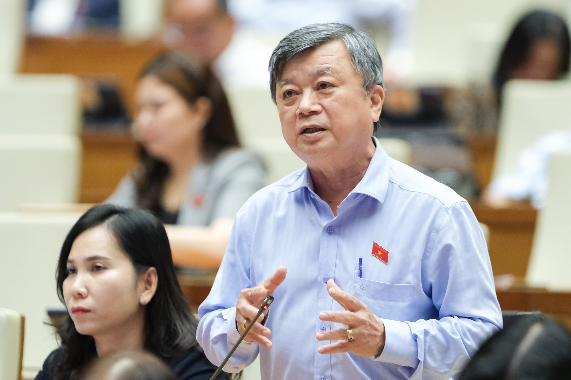 Đại biểu Quốc hội muốn dừng điện hạt nhân Ninh Thuận, Bộ trưởng nói &quot;kiên trì giữ&quot; - Ảnh 2.