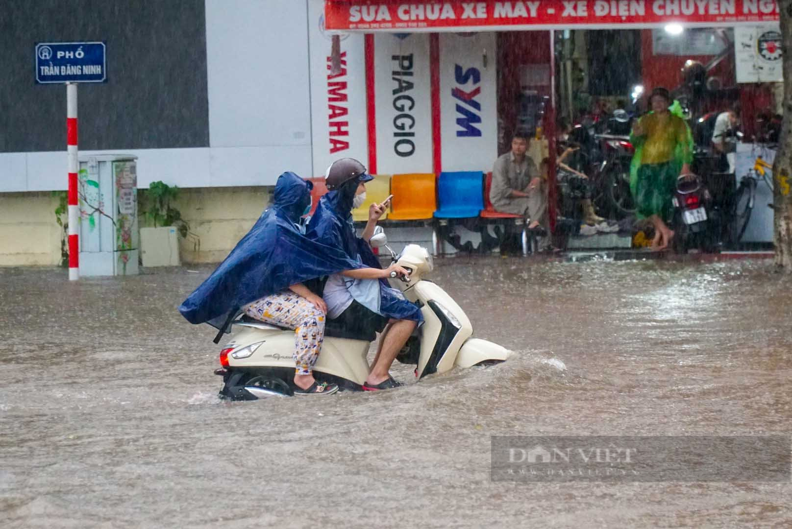 Chuyên gia khẳng định: Từ nay đến hết tháng 5, Hà Nội còn hứng chịu mưa to - Ảnh 8.