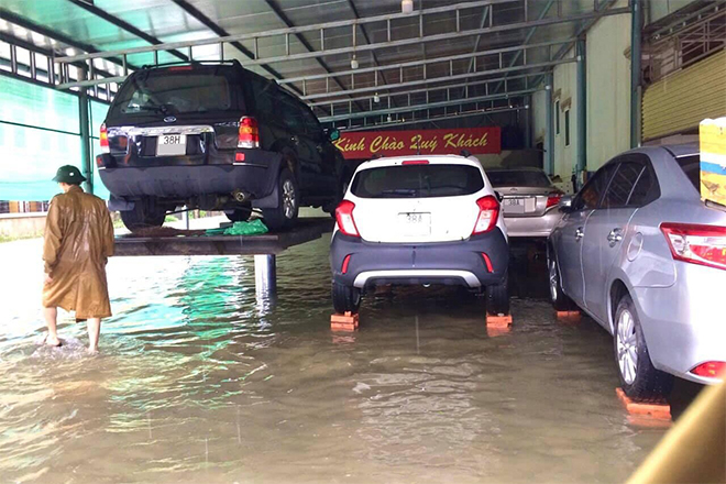 Things to do to protect flooded cars - Photo 2.