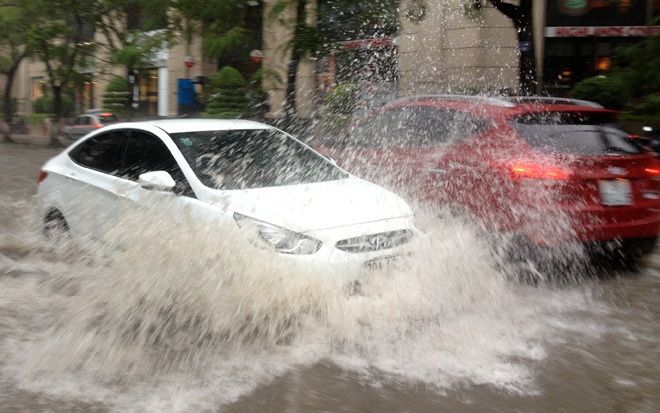 Things to do to protect flooded cars