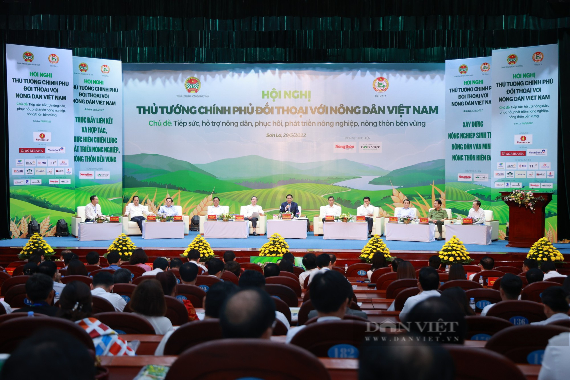 Tham dự sự kiện “Thủ tướng đối thoại với nông dân”, HDBank tiên phong tài trợ tín dụng Xanh và chuỗi nông nghiệp - Ảnh 1.