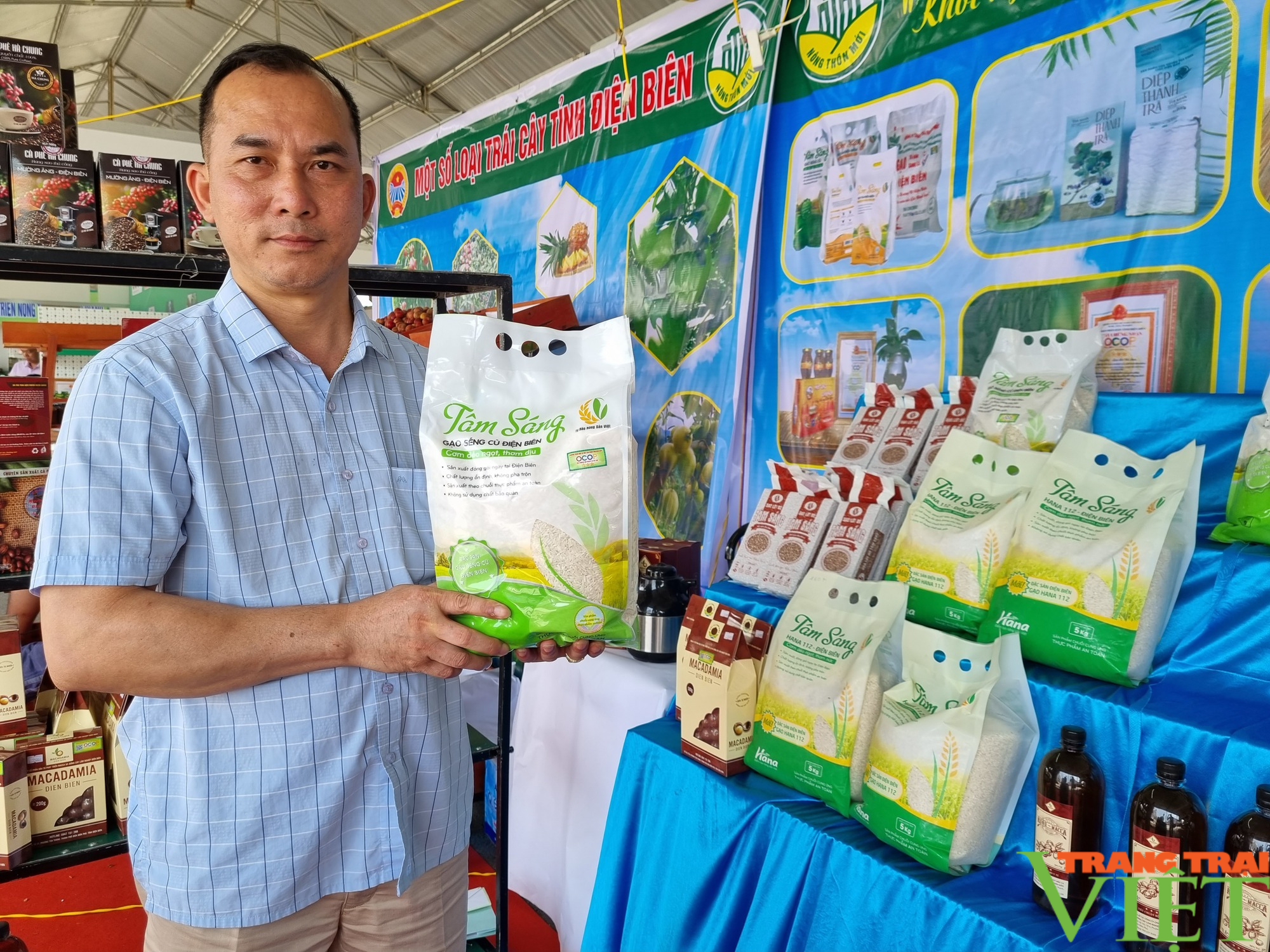 Điện Biên trưng bày hơn 20 sản phẩm OCOP, tiềm năng tại Festival trái cây và sản phẩm OCOP Việt Nam - Ảnh 3.