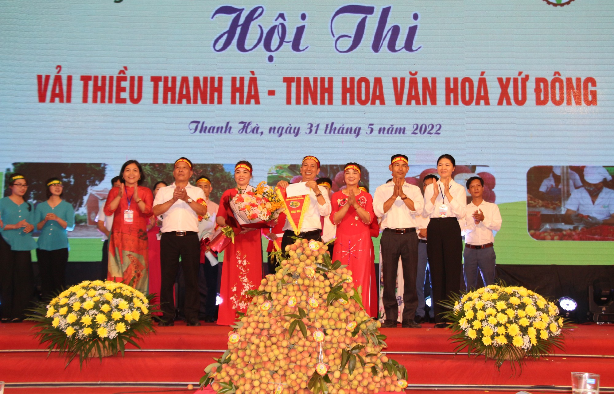 Hải Dương: Ngày hội đua tài của người trồng vải thiều, đưa &quot;tinh hoa xứ Đông&quot; ra thế giới - Ảnh 5.