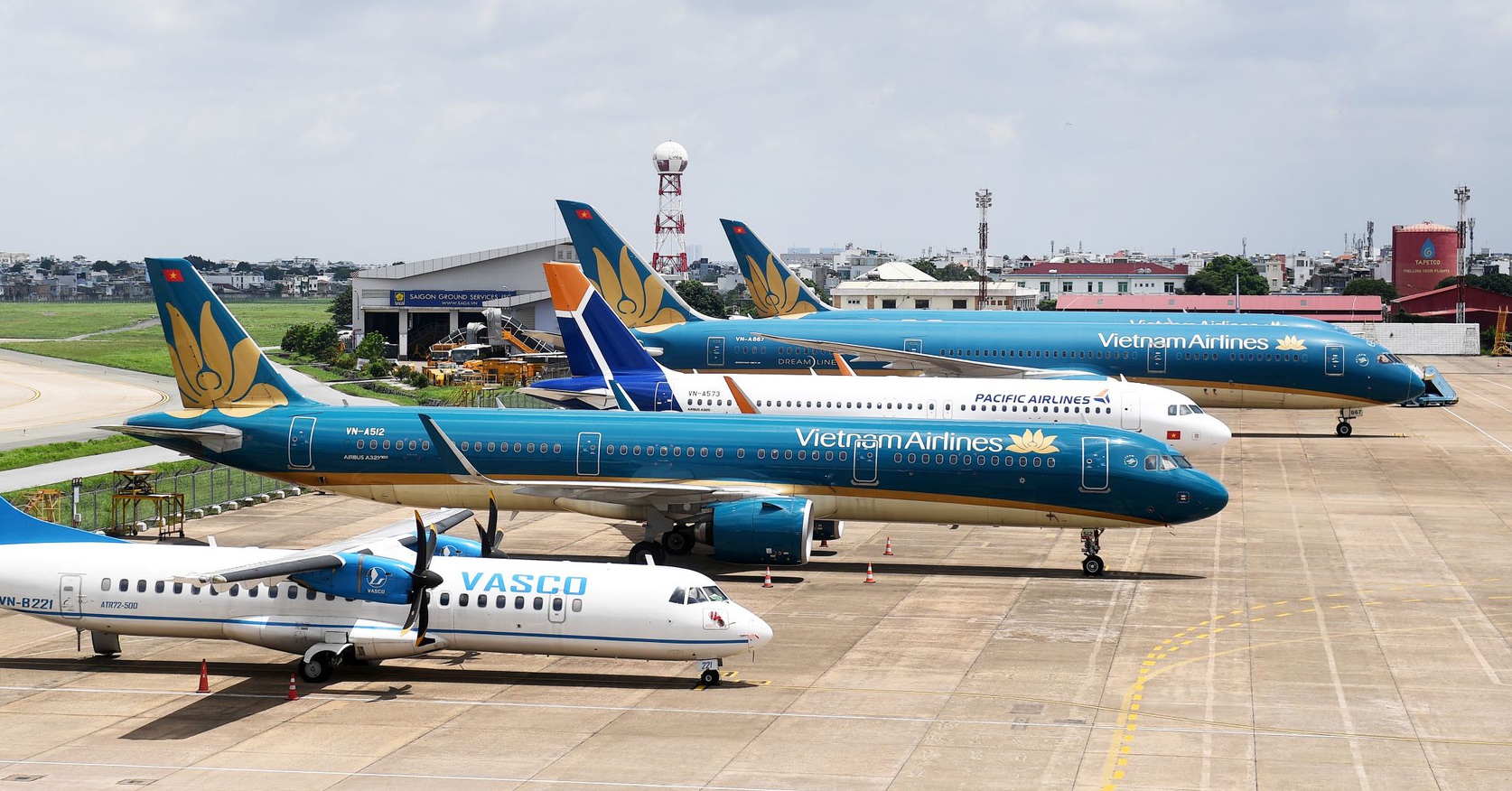 Divesting from Cambodia Angkor Air, Vietnam Airlines earns about 35 million USD