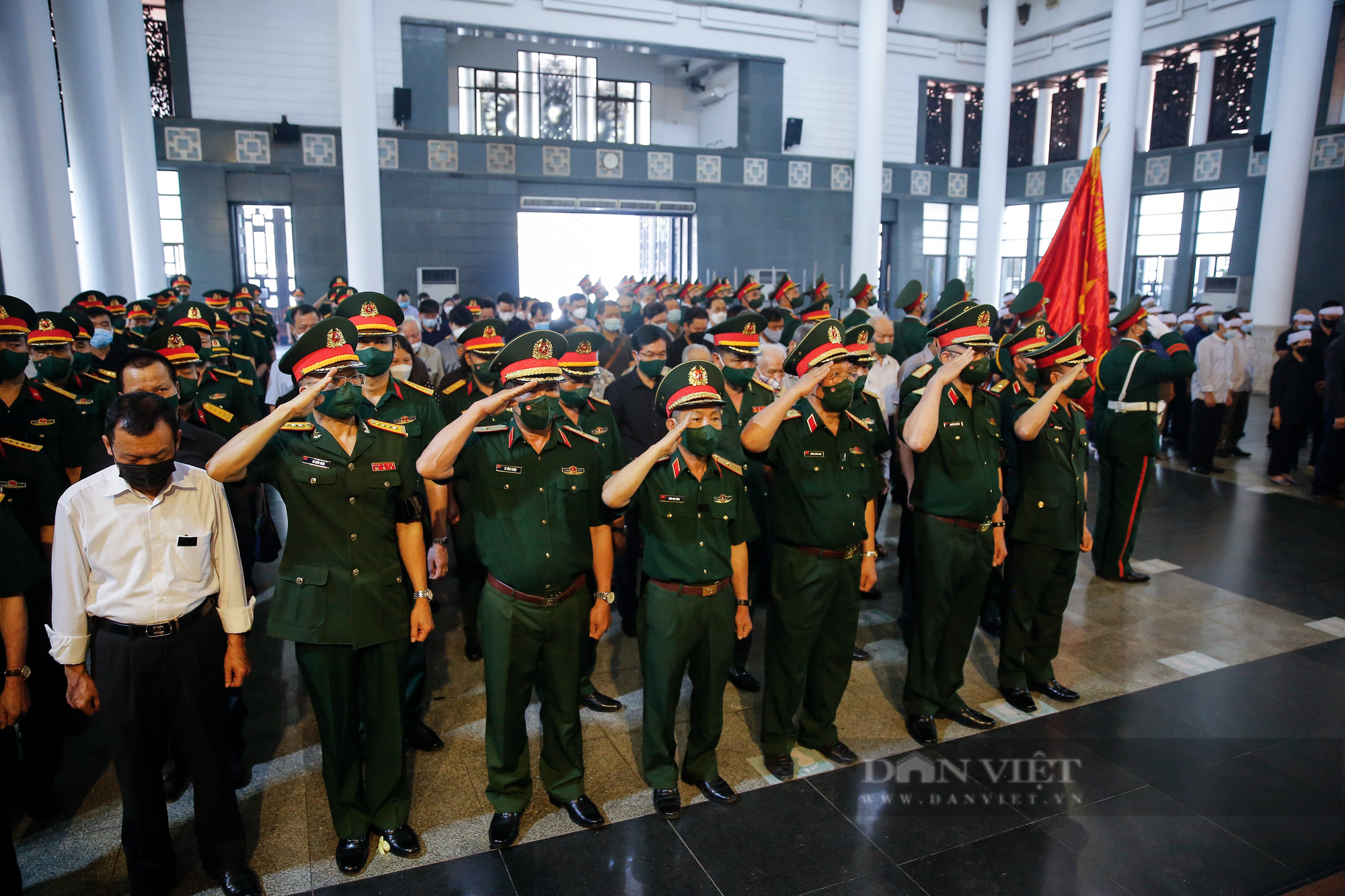 Lễ tang Đại tá Vũ Đình Hòe-Tiểu đoàn trưởng đánh đồi A1 suốt 38 ngày đêm trong chiến dịch Điện Biên Phủ - Ảnh 11.