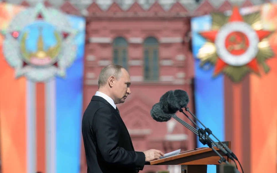 Tổng thống Putin đang tập hợp một gói cứu trợ lớn mới nhằm giảm nhẹ đòn trừng phạt của phương Tây đối với Nga kể từ khi bắt đầu cuộc chiến ở Ukraine.  Ảnh: @AFP.