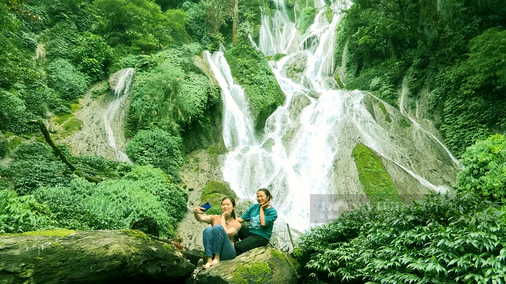 Nam Lui Waterfall is the ideal destination in Sin Ho plateau - Photo 3.