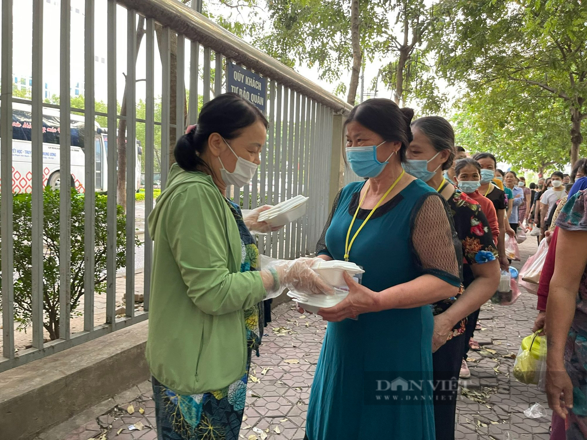 Thêm bữa ăn miễn phí, bớt gánh nặng cho bệnh nhân nghèo - Ảnh 12.