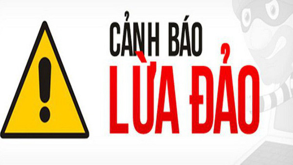 Khách hàng lớn tuổi biểu hiện bất thuờng, nữ nhân viên ngân hàng phát hiện việc &quot;động trời&quot; - Ảnh 1.