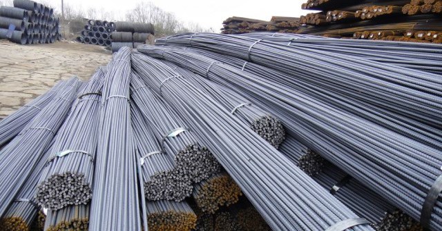 Steel prices continue to fall deeply