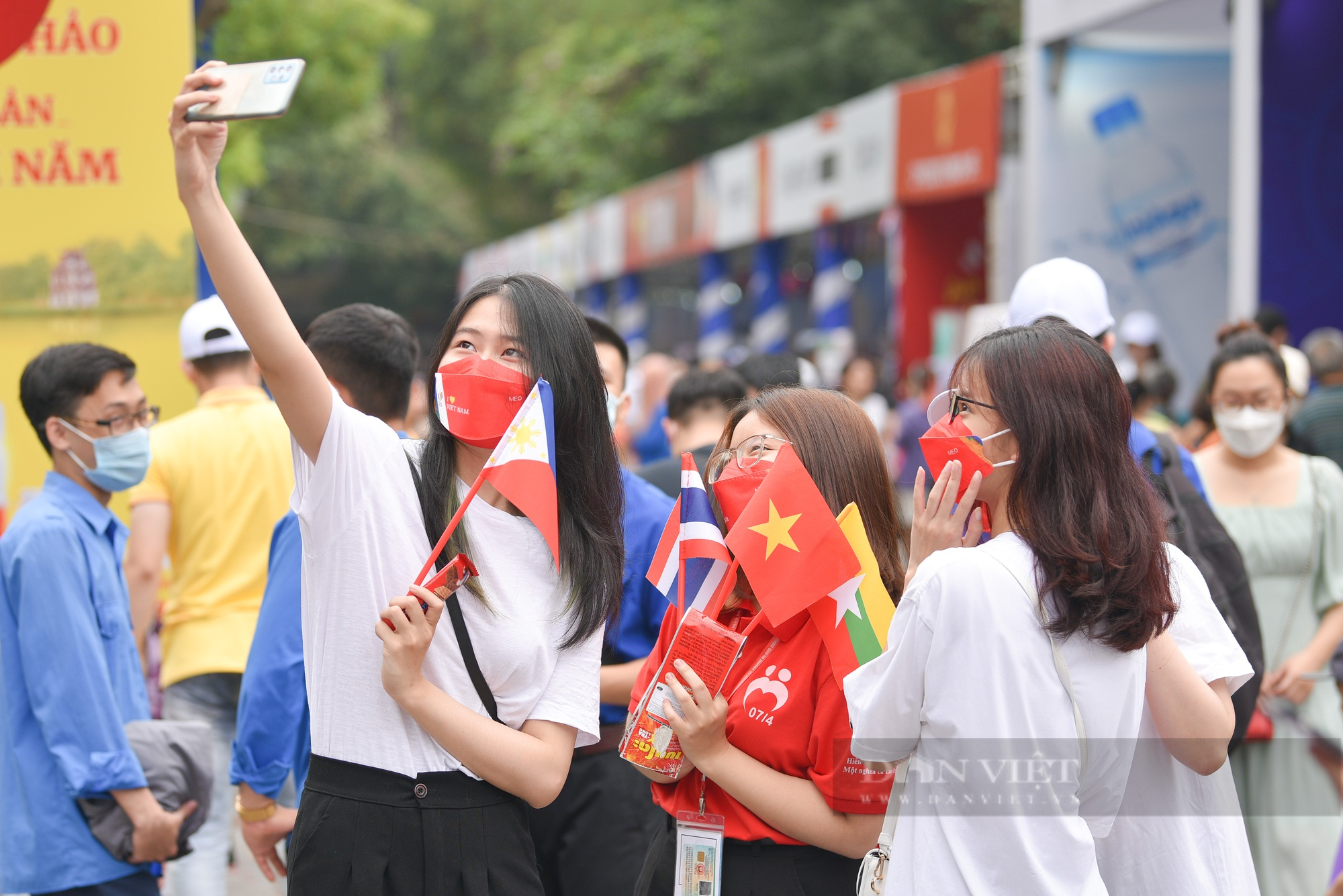 Khai mạc Festival thanh niên Đông Nam Á chào mừng SEA Games 31: Vì một Đông Nam Á thịnh vượng, mạnh mẽ hơn - Ảnh 14.