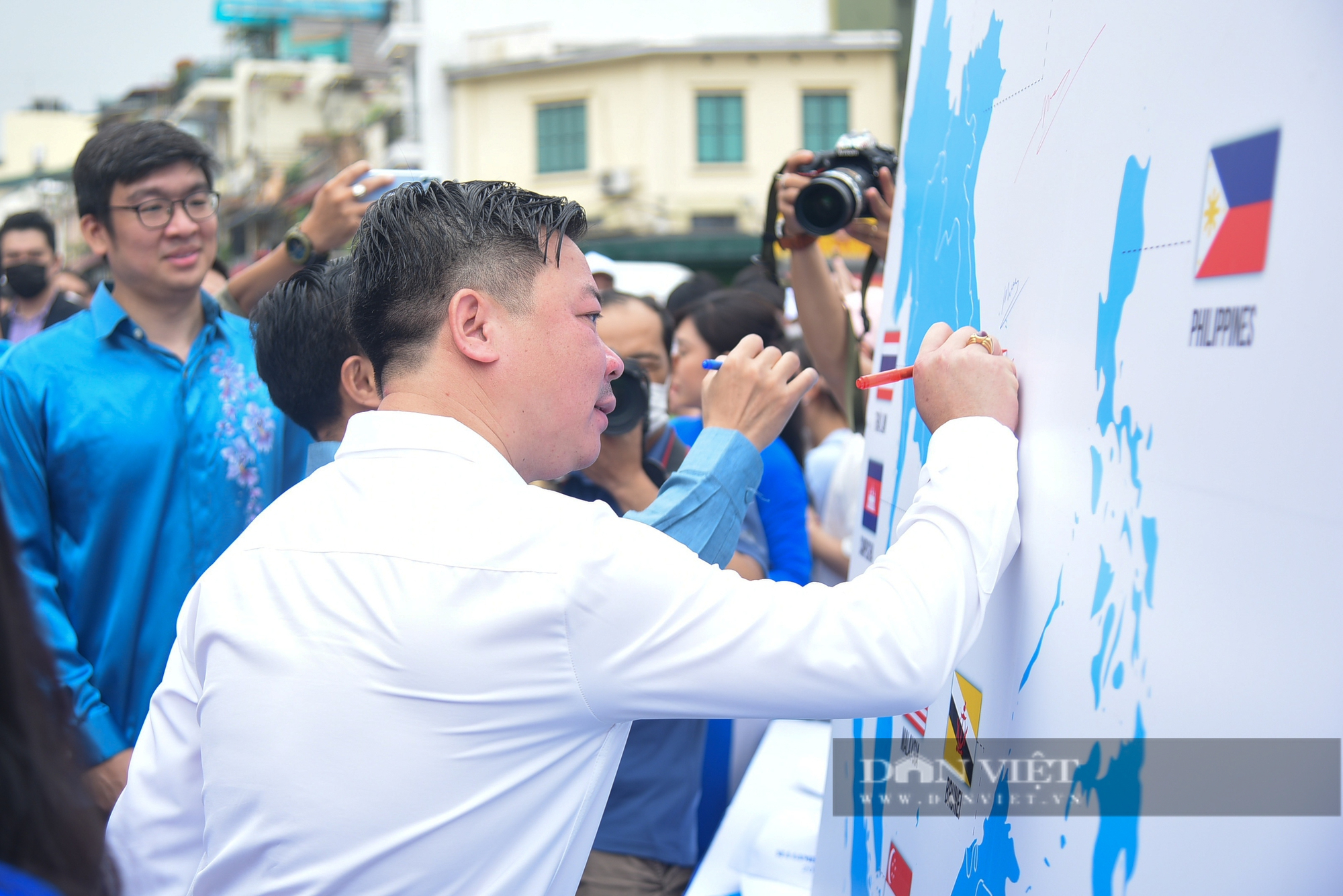 Hơn 10.000 thanh niên đi bộ tại Festival Thanh niên Đông Nam Á chào mừng SEA Games 31 - Ảnh 7.