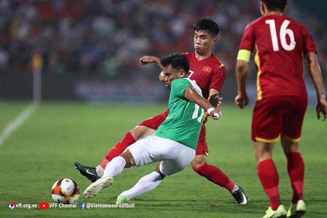 U23 Philippines đầu bảng, nhưng nhà cái đánh giá U23 Việt Nam vượt trội - Ảnh 2.