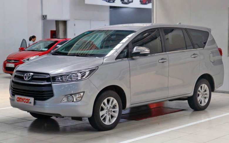 Surprised Toyota Innova, Vios are the top depreciating old cars in Vietnam