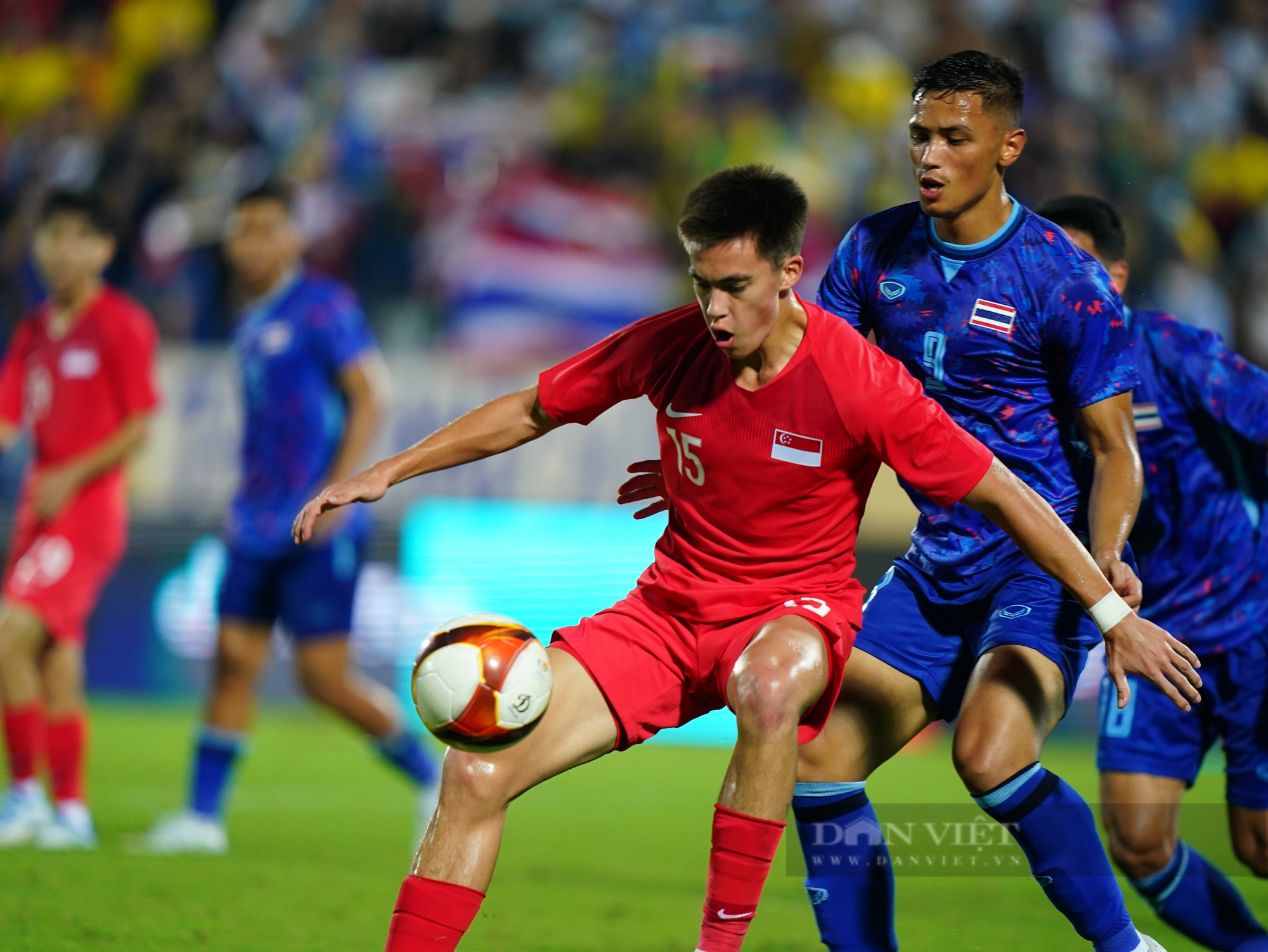 Thái Lan hạ Singapore 5-0 trên sân Thiên Trường - Ảnh 4.