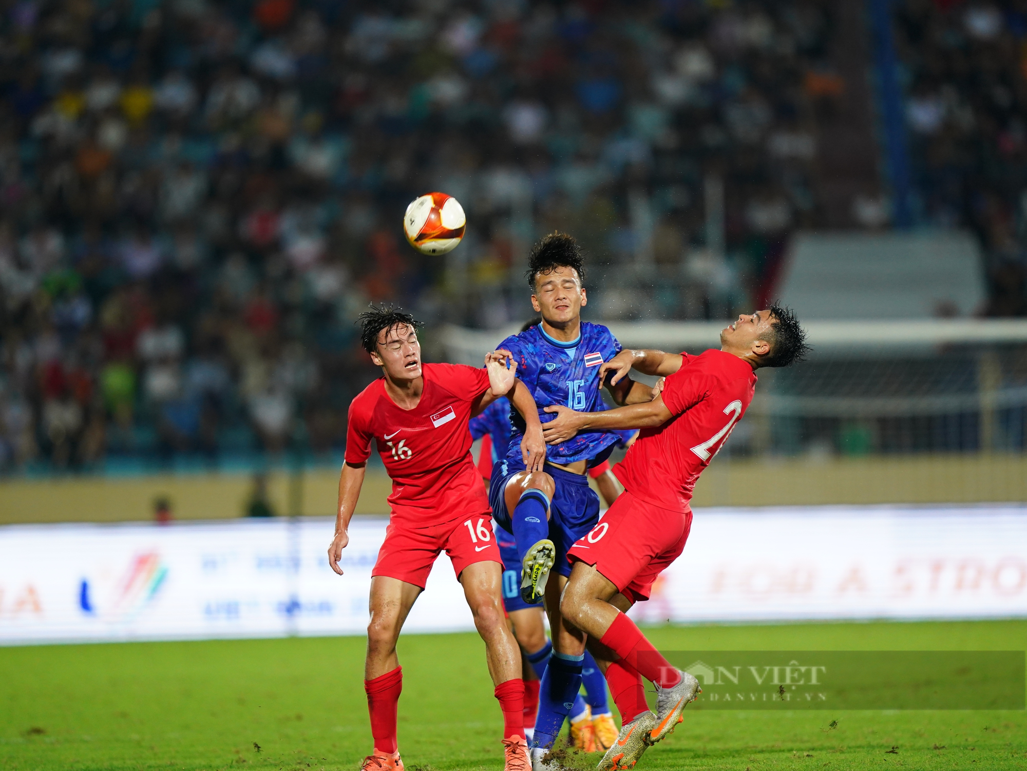 Thái Lan hạ Singapore 5-0 trên sân Thiên Trường - Ảnh 1.