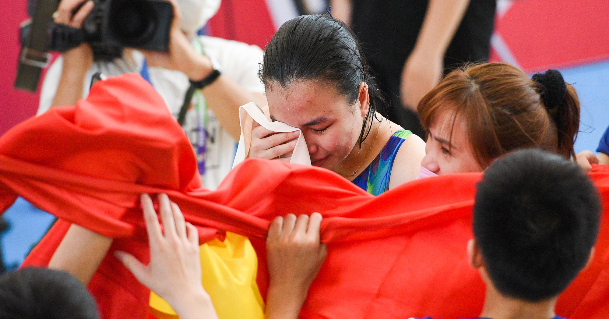 Ngo Phuong Mai burst into tears with the first silver medal at the SEA Games