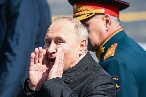 TT Putin tạo ra bất ngờ lớn không ai ngờ tới trong lễ duyệt binh ở Quảng trường Đỏ - Ảnh 1.