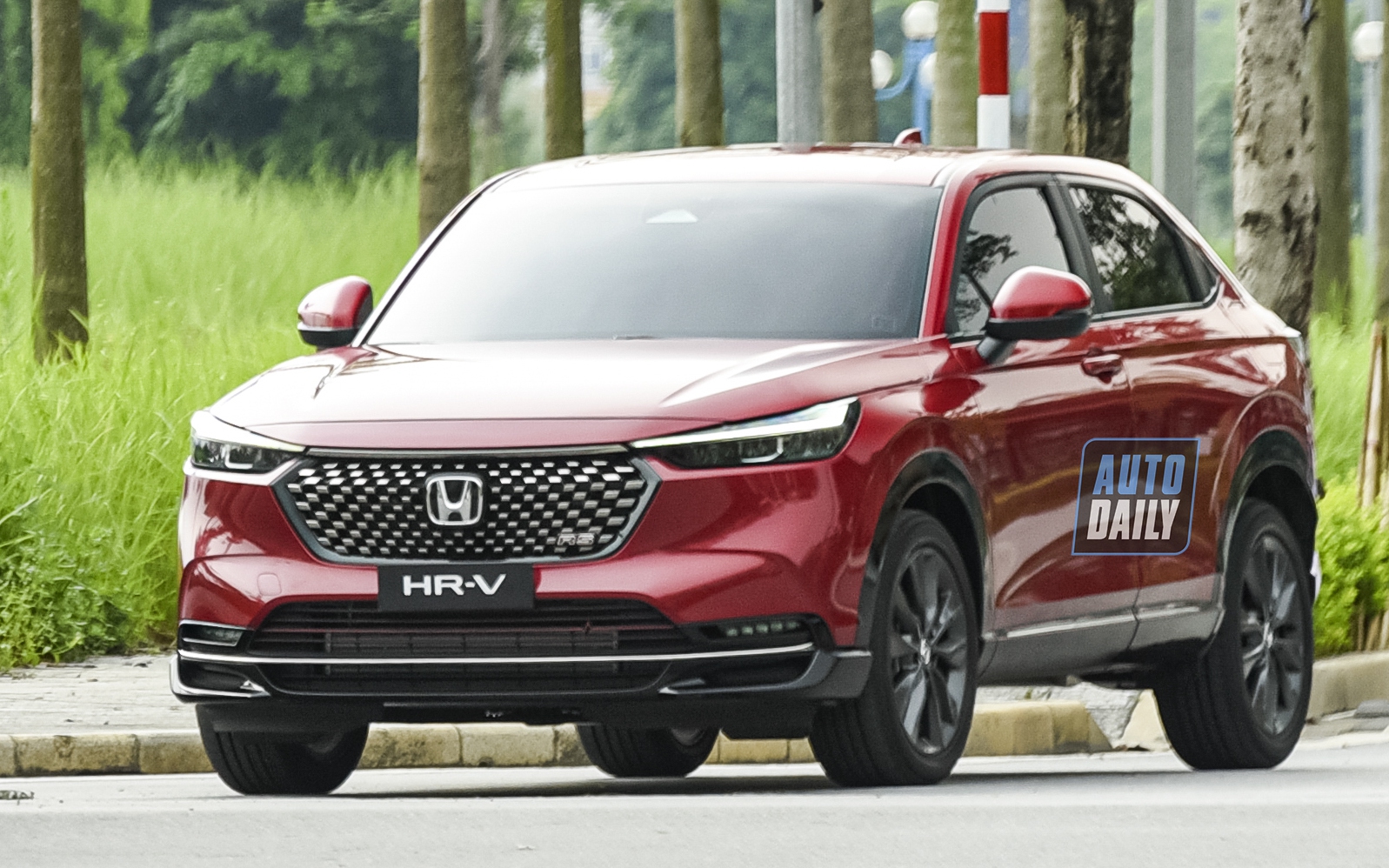 Actual photo of Honda HR-V 2022 completely revealed in Vietnam, priced at no more than 900 million VND for Toyota Corolla Cross