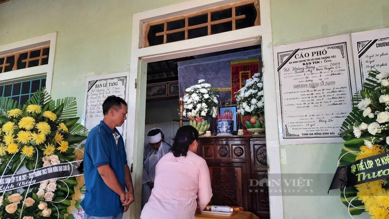 Find solutions to prevent drowning for children: Children's Day, mothers take their children to the cemetery (Lesson 1) - Photo 2.