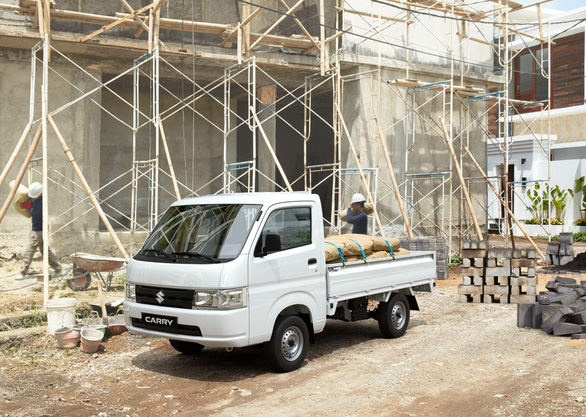 Suzuki Carry Pro: The car collects both capital and profit from small businesses to large enterprises - Photo 2.