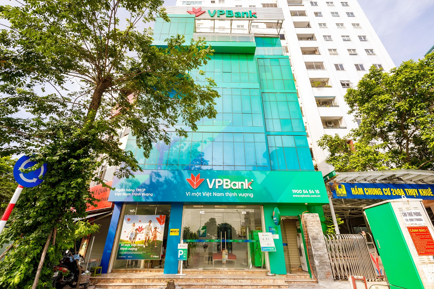 VPBank tung &quot;cơn mưa quà tặng&quot; trị giá gần 3 tỷ đồng tri ân khách hàng gửi tiết kiệm Hè 2022 - Ảnh 5.