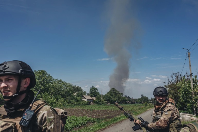 HOT Ukraine war: Is Russia moving slowly but surely to victory in Donbass?  - Photo 1.