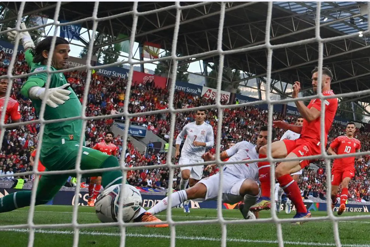 UEFA Nations League: Ronaldo nhạt nhòa, Bồ Đào Nha vẫn thắng - Ảnh 2.