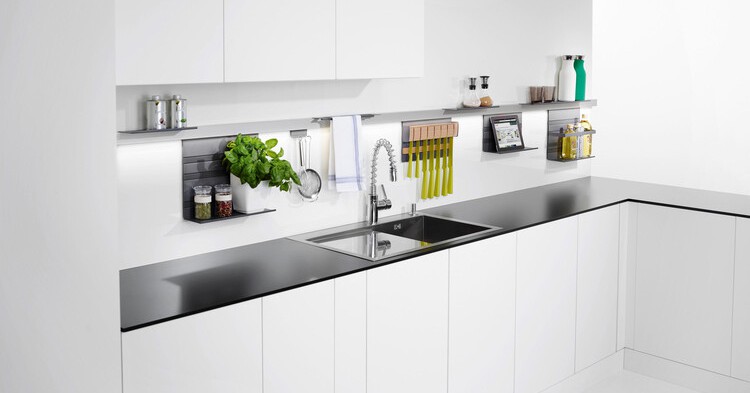 Design a compact, clean and easy-to-cook kitchen with 7 tips