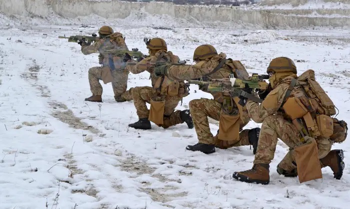 Chiến sự Nga-Ukraine: Đặc nhiệm Ukraine được Mỹ huấn luyện đáng gờm thế nào? - Ảnh 2.