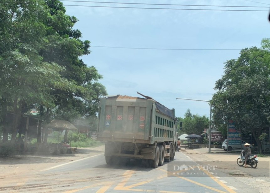 Tịch thu xe quá tải có &quot;chặn đứng&quot; hành vi lái xe chống đối hoạt động kiểm tra  - Ảnh 2.