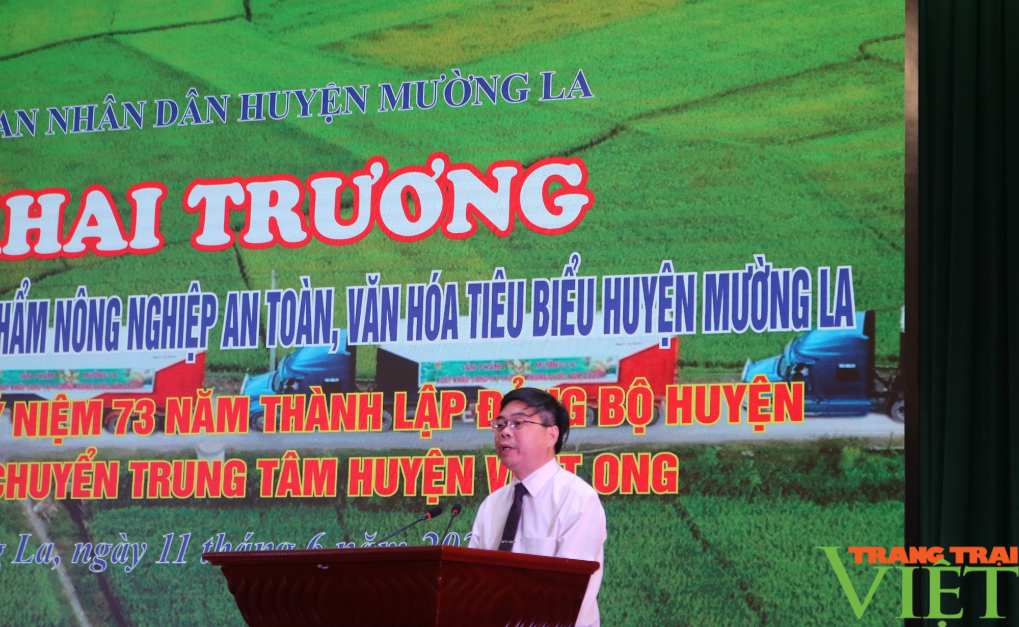 Khai trương gian hàng trưng bày sản phẩm nông nghiệp an toàn tiêu biểu huyện Mường La - Ảnh 3.