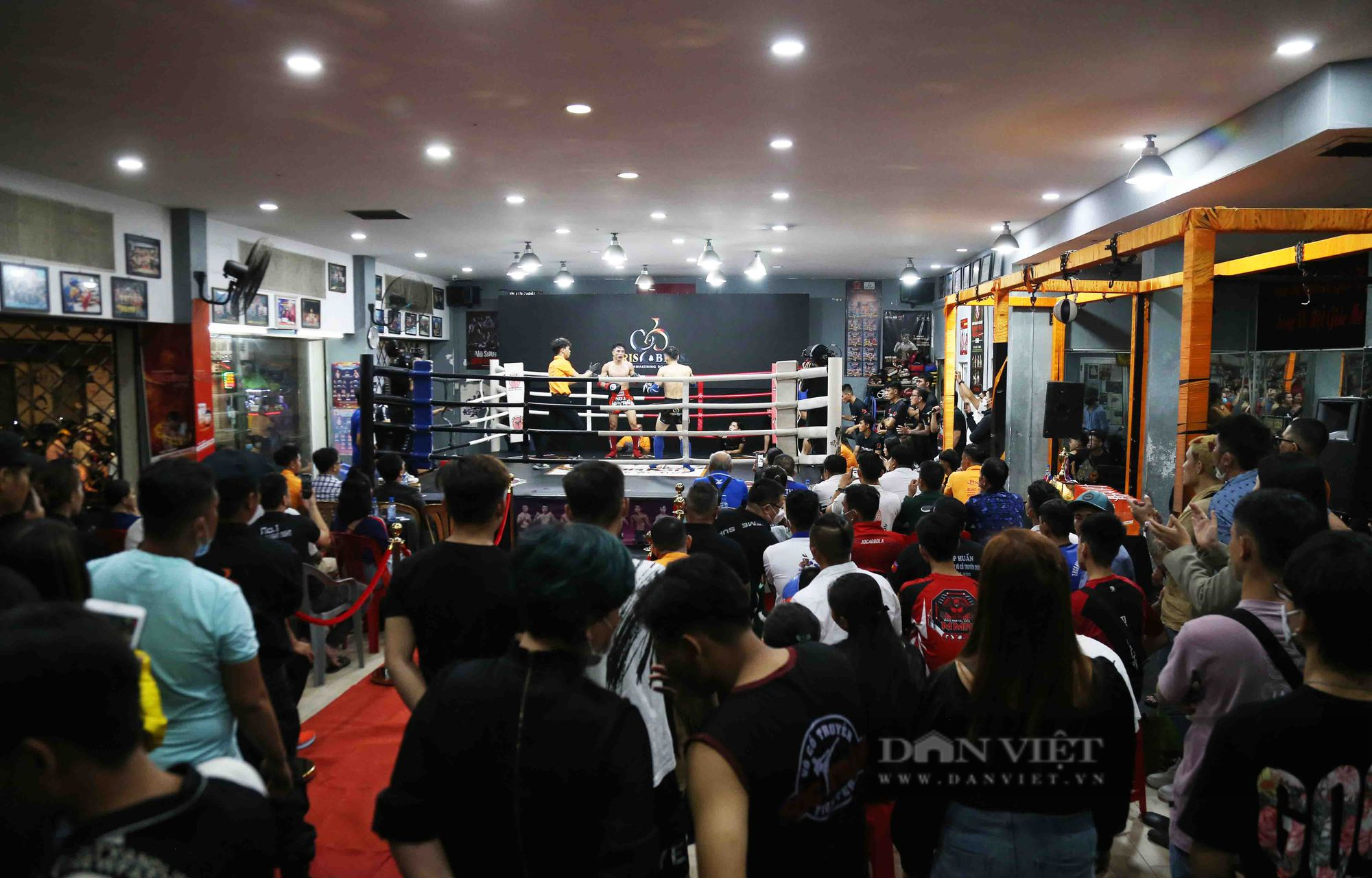 Vừa thắng giải MMA, Nguyễn Trần Duy Nhất thành “bầu show” giải võ - Ảnh 1.