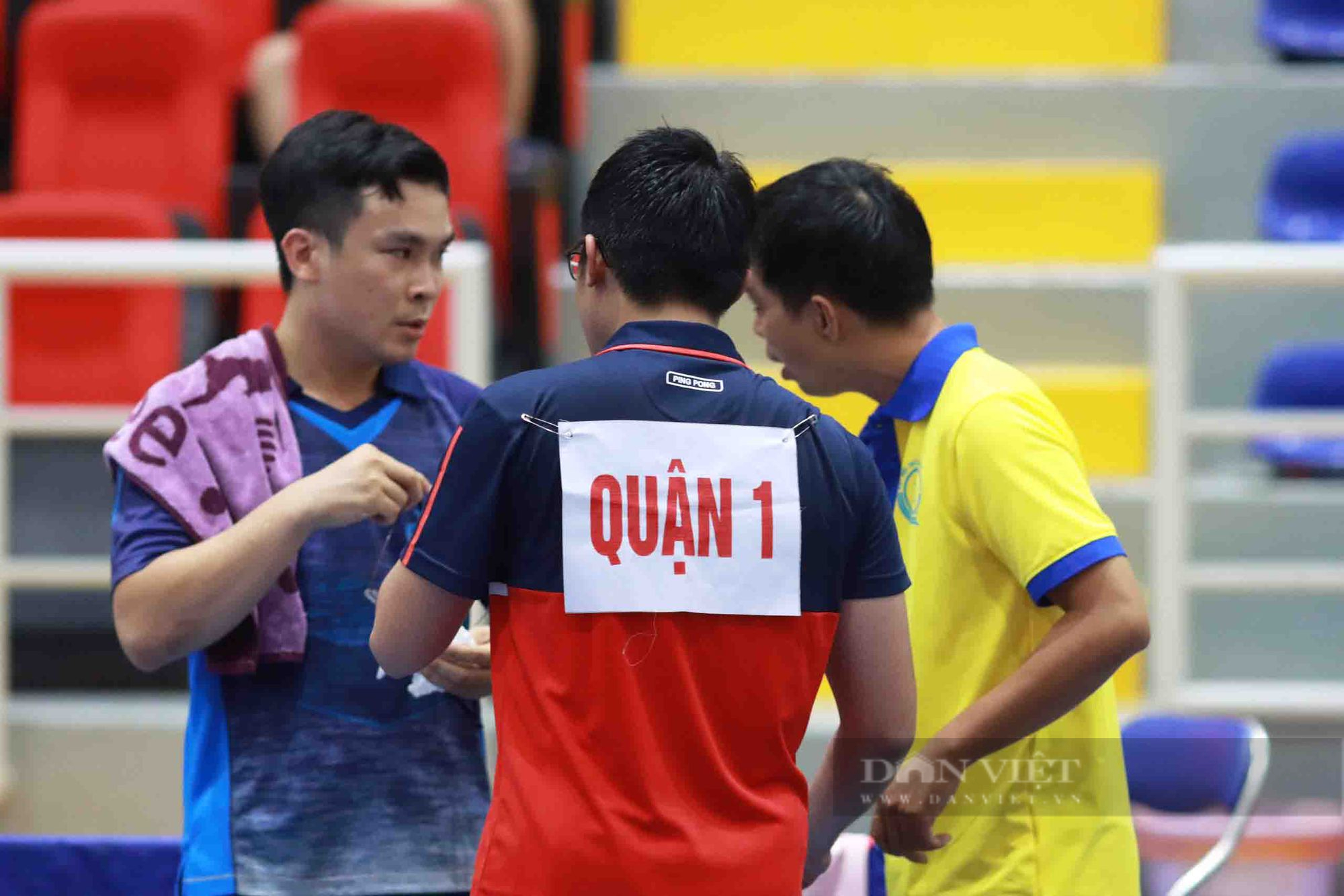 Thắng Mai Hoàng Mỹ Trang, Diệu Khánh giúp Quận 5 giành ngôi đầu môn bóng bàn Đại hội thể thao TP.HCM - Ảnh 5.