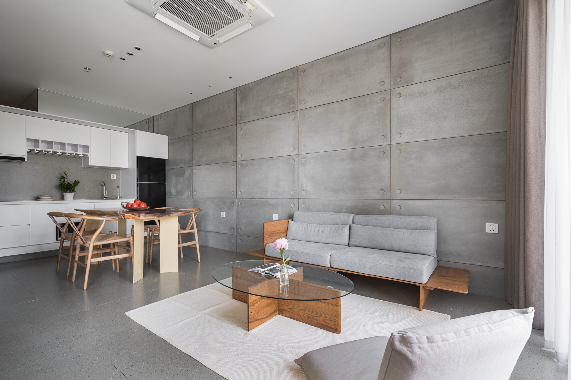 Ấn tượng căn hộ thiết kế theo phong cách Zen Nhật Bản của gia chủ người Nhật tại Hà Nội  - Ảnh 1.