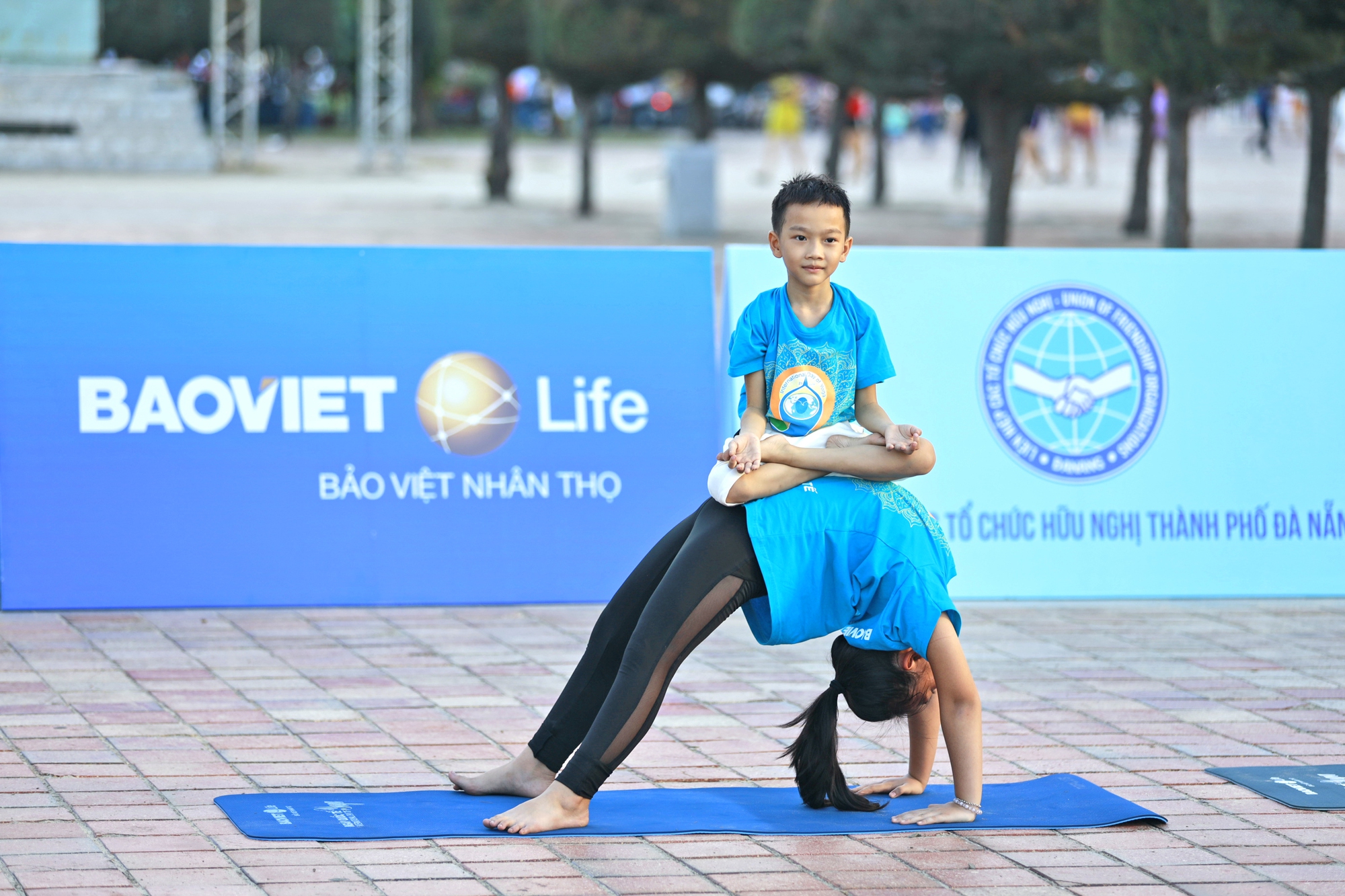 Mãn nhãn với màn đồng diễn Yoga của hơn 1.500 người tại Đà Nẵng  - Ảnh 6.