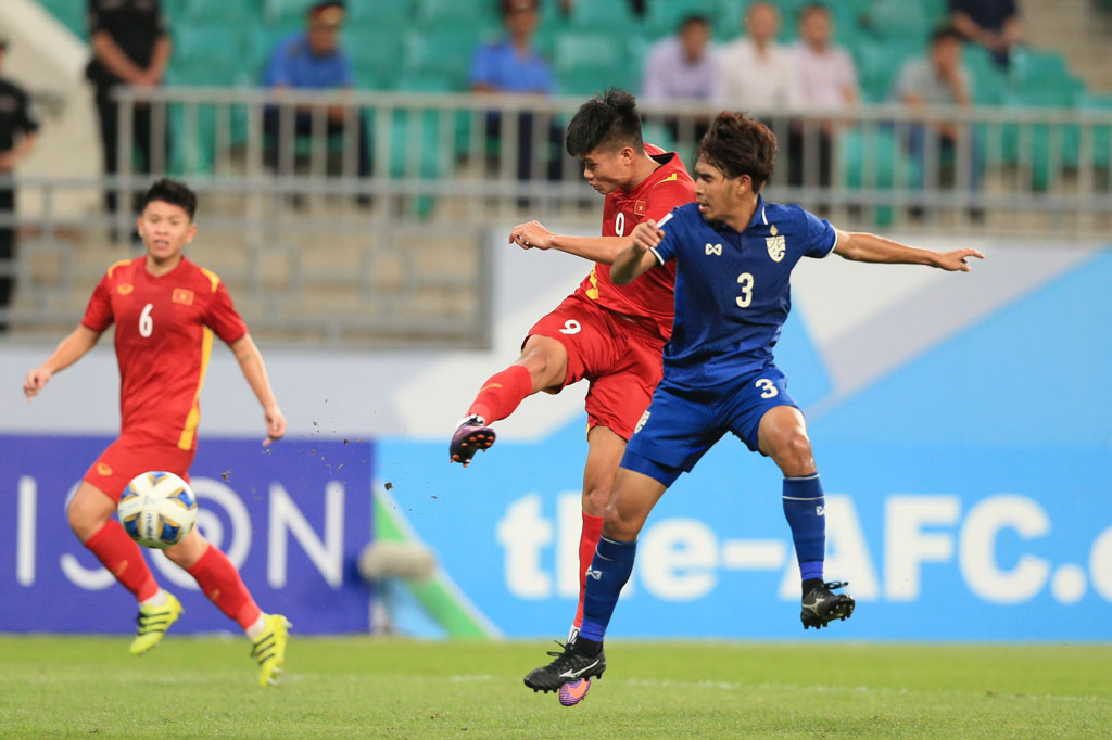 Top 5 bàn thắng đẹp nhất vòng bảng giải U23 châu Á Vinh danh Văn Tùng - Ảnh 1.