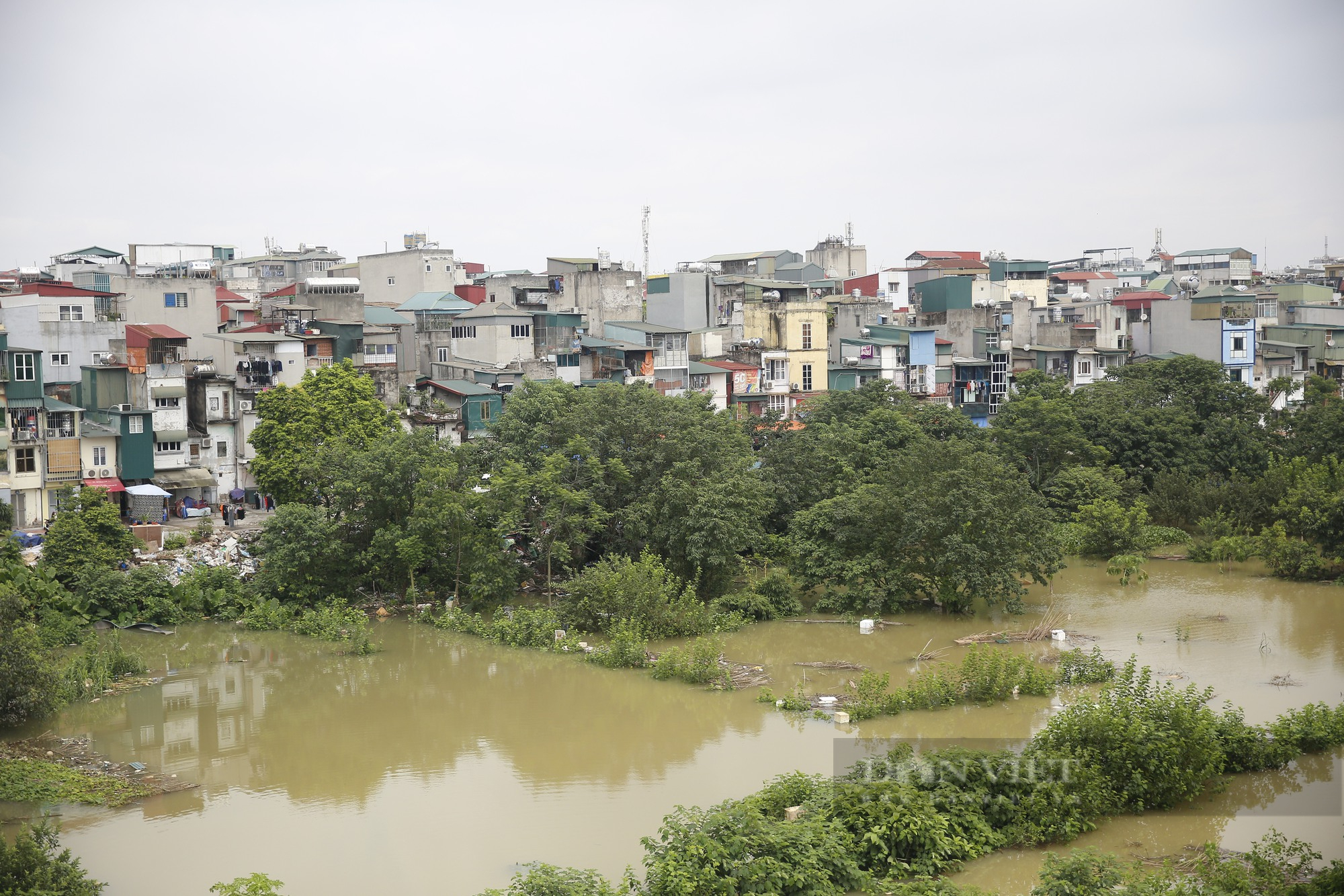 Nước sông Hồng dâng cao